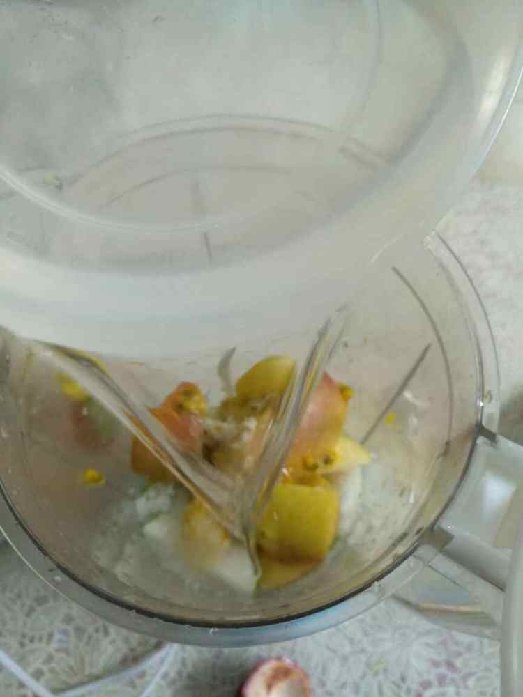 青枣苹果百香果汁步骤7
