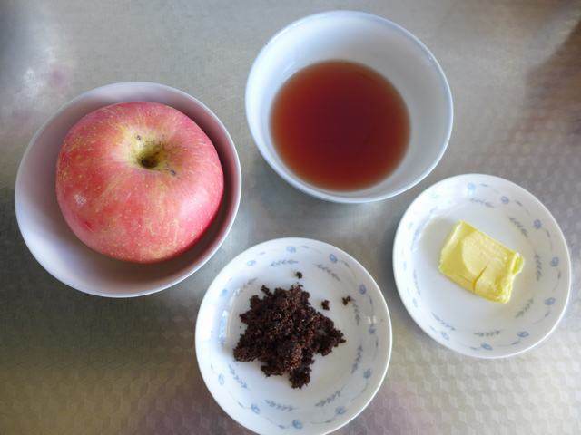 俄式红酒烤苹果步骤1