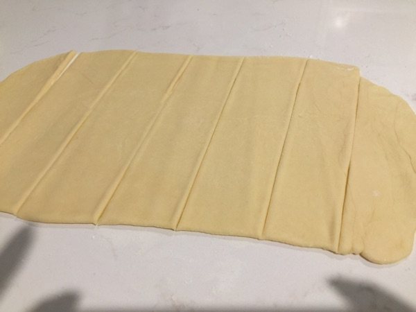 苹果玫瑰卷步骤6