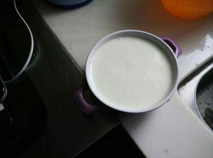 燕麦苹果奶昔步骤8