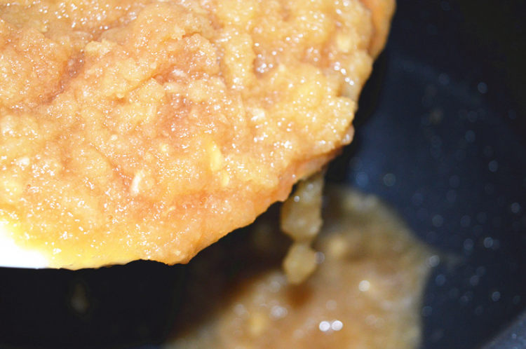 电饭煲版蜂蜜苹果酱步骤5
