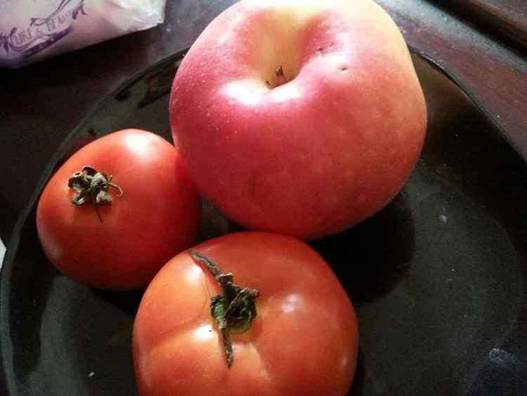 西红柿苹果汁步骤1