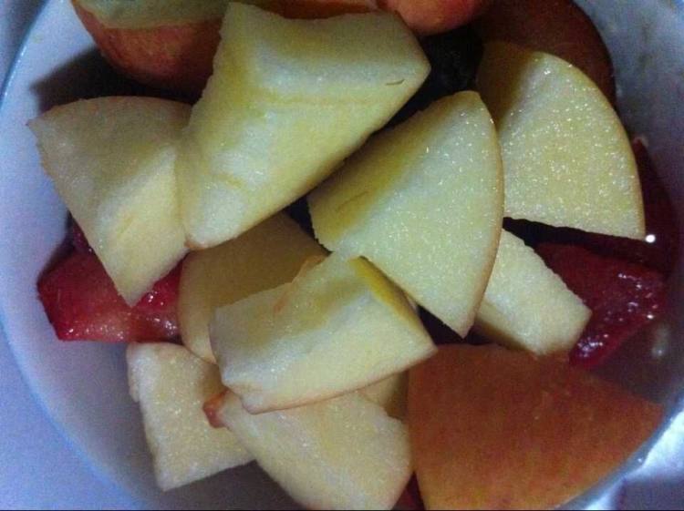 苹果枸杞杂豆糊步骤1