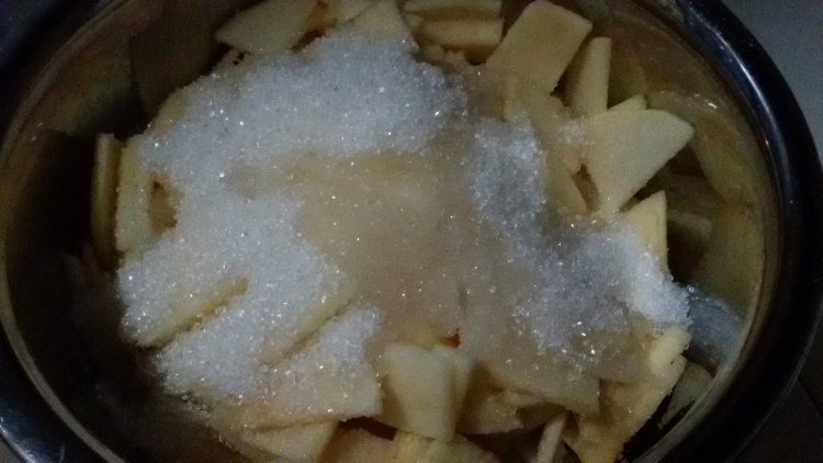 【手工美食】酸甜苹果步骤2