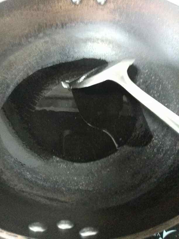 苹果炒肉丁步骤4