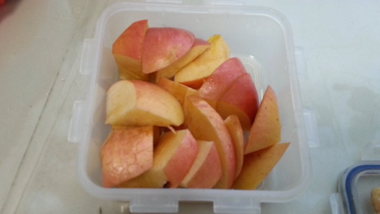 黄豆苹果豆浆步骤1