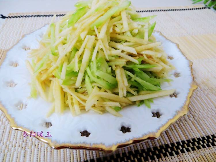 苹果丝拌黄瓜丝步骤6