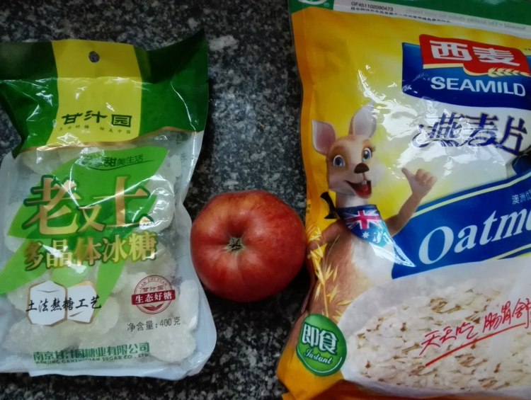 燕麦苹果粥步骤1