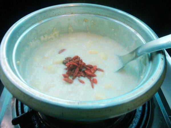枸杞苹果燕麦粥步骤7