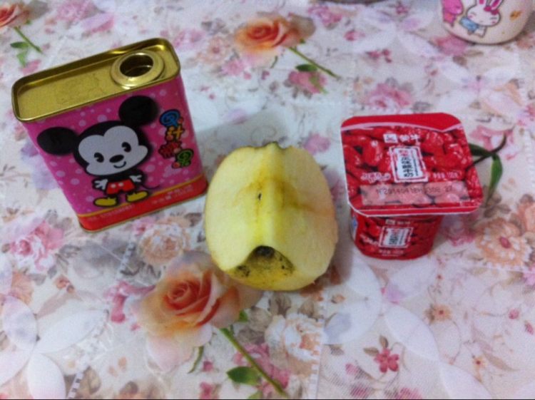 酸奶苹果步骤1