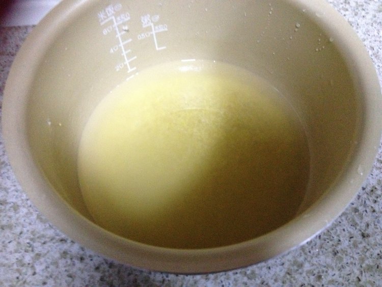 小米苹果粥步骤2