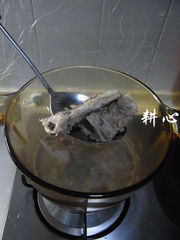 南北杏苹果生鱼汤步骤3
