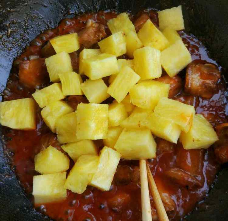 菠萝糖醋排骨步骤9