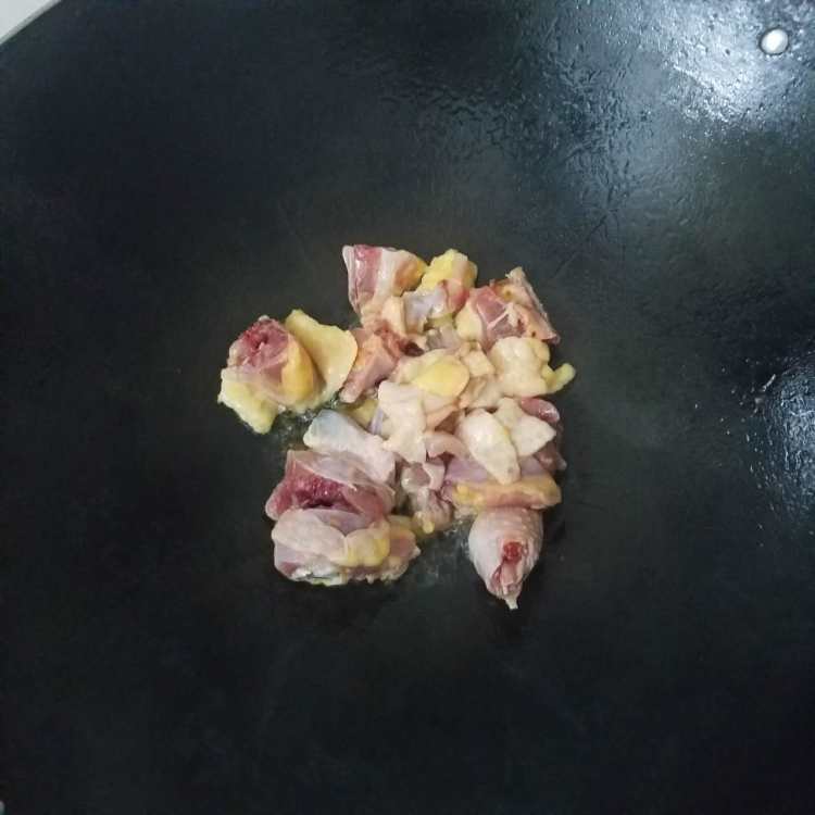 菠萝鸡步骤3