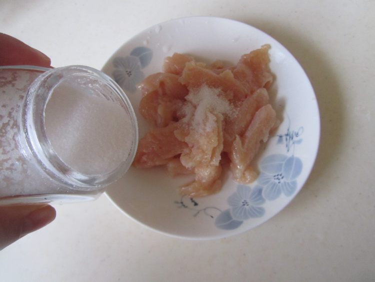 菠萝炒鸡片步骤3