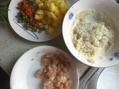 菠萝鸡饭#本味家乡菜#步骤5