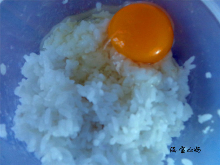 香肠菠萝炒饭步骤5