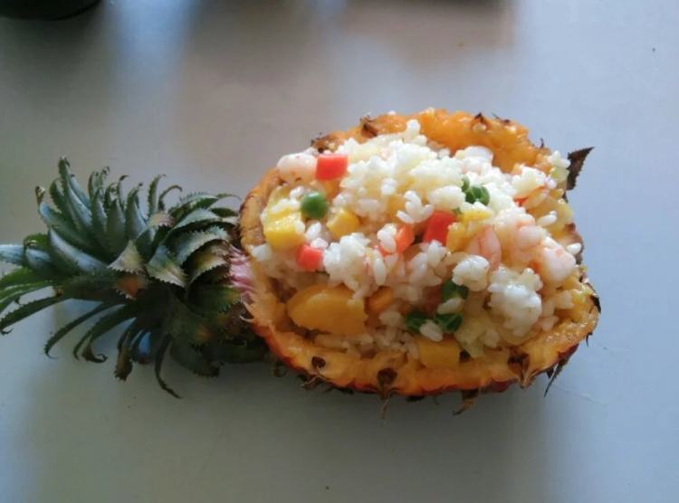 菠萝焗饭步骤4