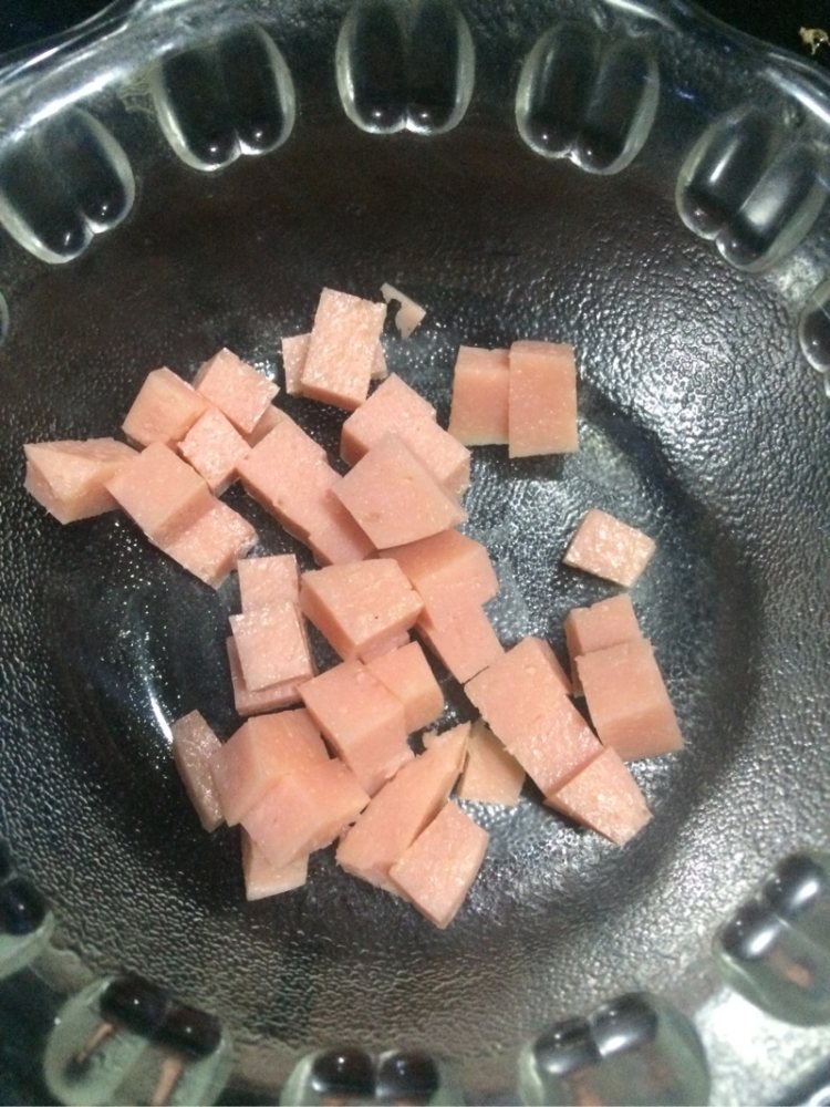 菠萝五彩炒饭#多效护步骤3