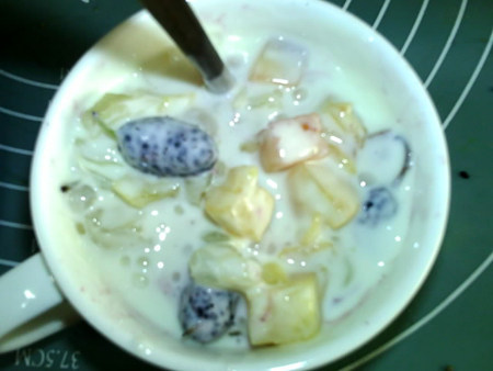 亚麻籽油酸奶水果捞步骤7