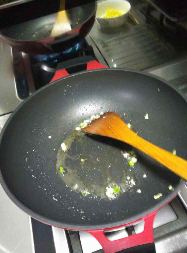 培根菠萝饭步骤6