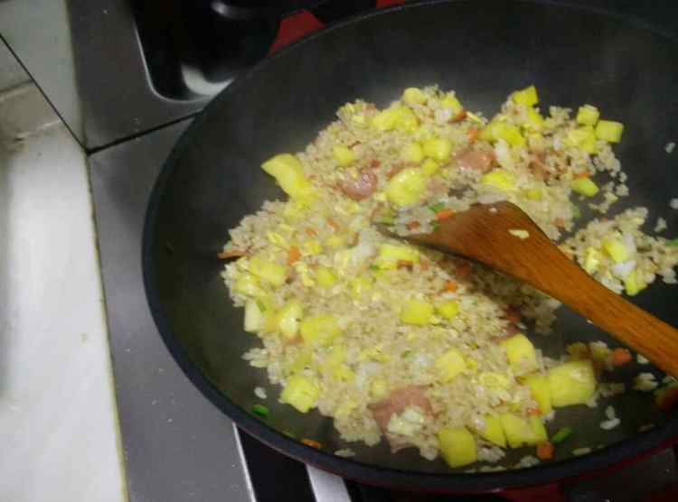 培根菠萝饭步骤12