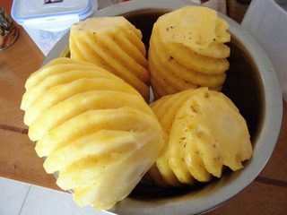 菠萝果脯步骤1