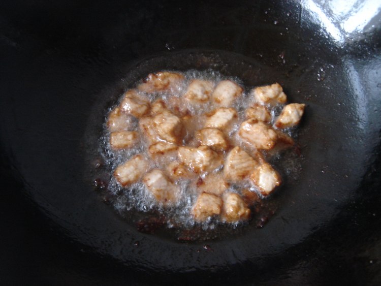 菠萝肉丁步骤4