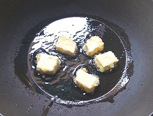 菠萝烧豆腐步骤3