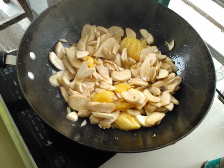菠萝菌菇步骤8