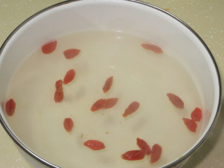 菠萝饮步骤3