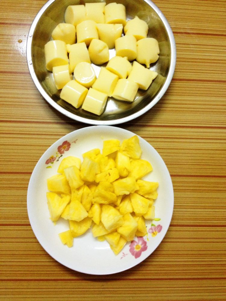 菠萝烧日本豆腐步骤1