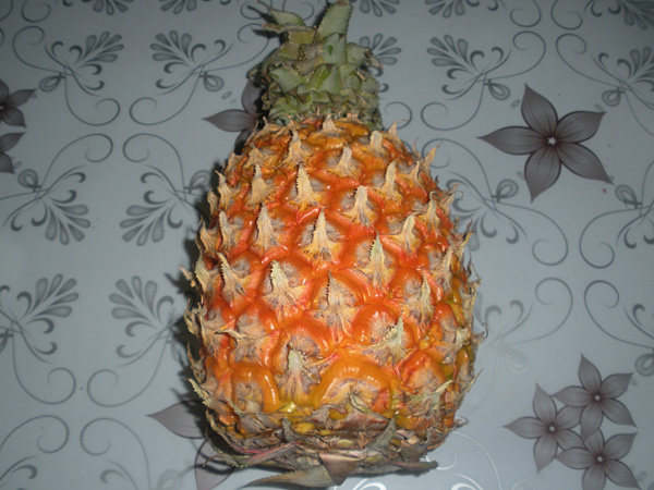 蜂蜜菠萝甜水步骤1