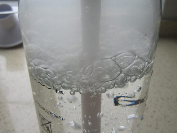 菠萝苏打水步骤7