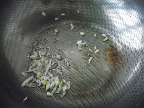 菠萝黄瓜炒饭步骤4