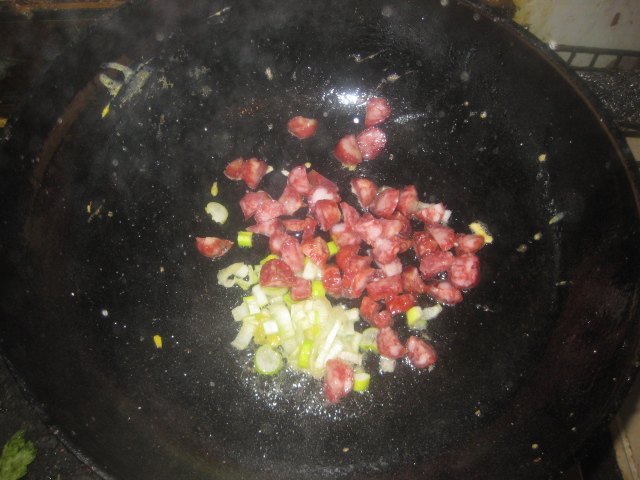 芝士菠萝腊肠焗饭步骤5