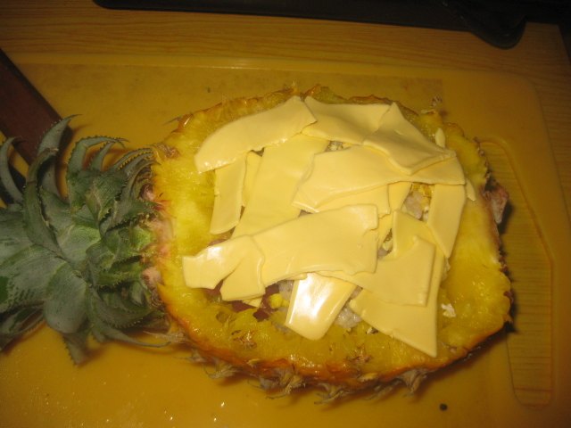 芝士菠萝腊肠焗饭步骤12