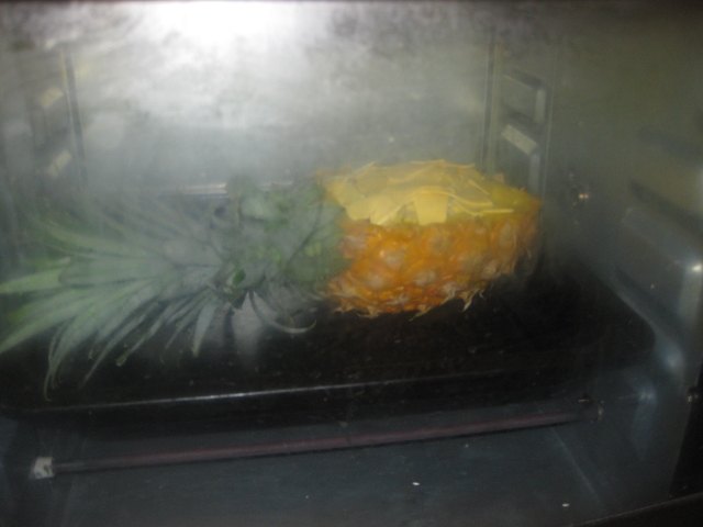 芝士菠萝腊肠焗饭步骤13