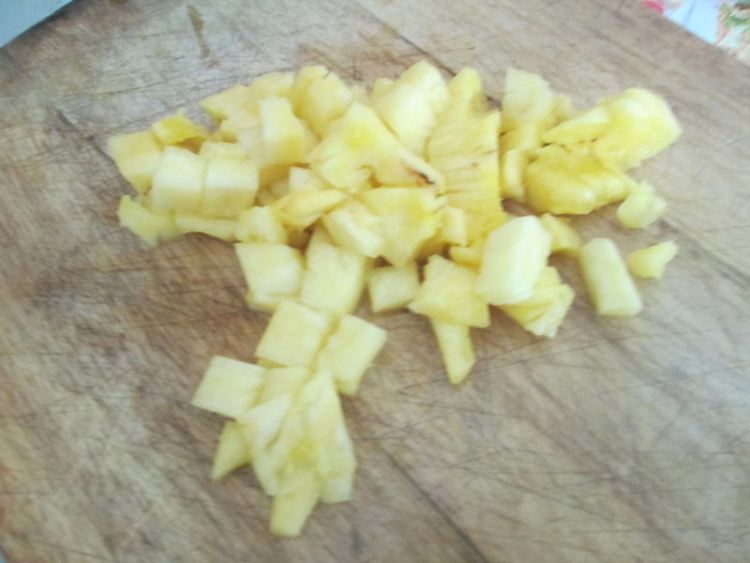 菠萝火腿粒炒饭步骤1