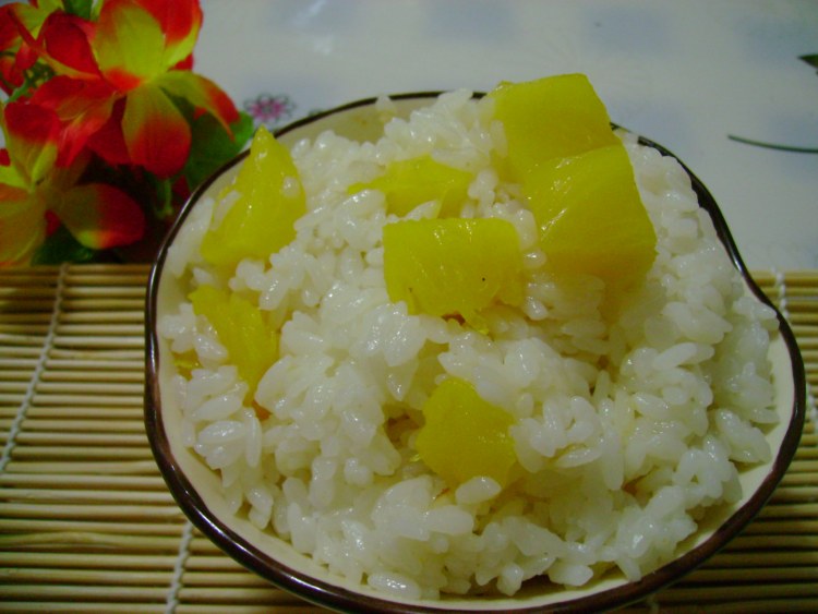 菠萝焖饭步骤8