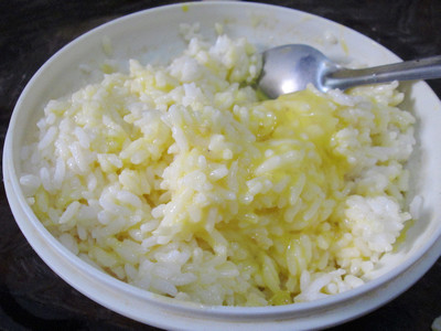 虾仁菠萝焗饭步骤5