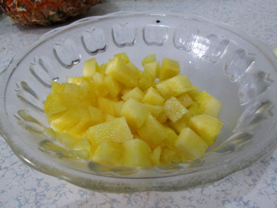 虾仁菠萝焗饭步骤4