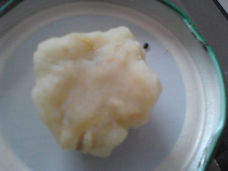 黑芝麻凤梨薯球步骤6