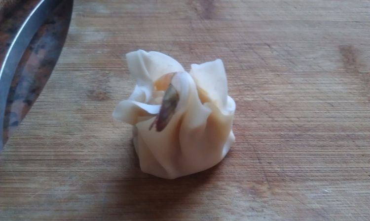 菠萝鲜虾包步骤7