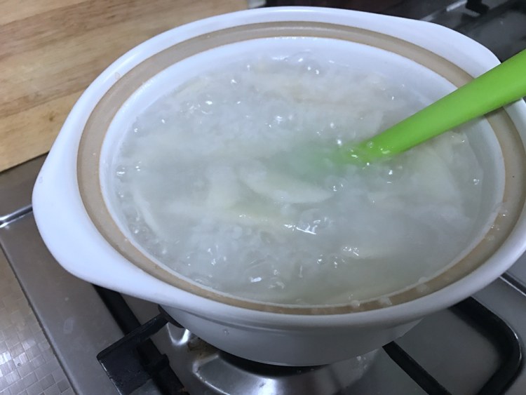 冰糖雪梨粥步骤6