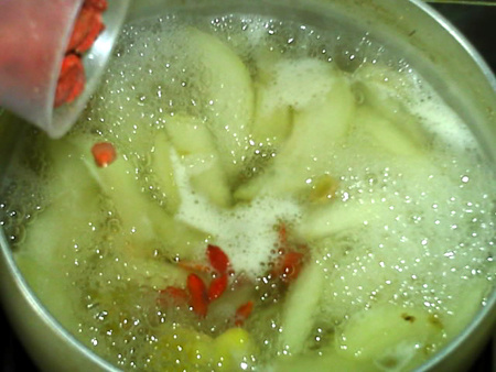 生姜蜜梨汤步骤9