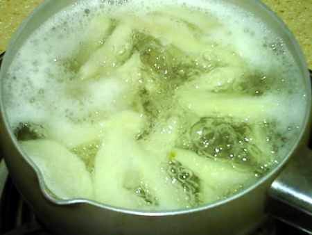 生姜蜜梨汤步骤6