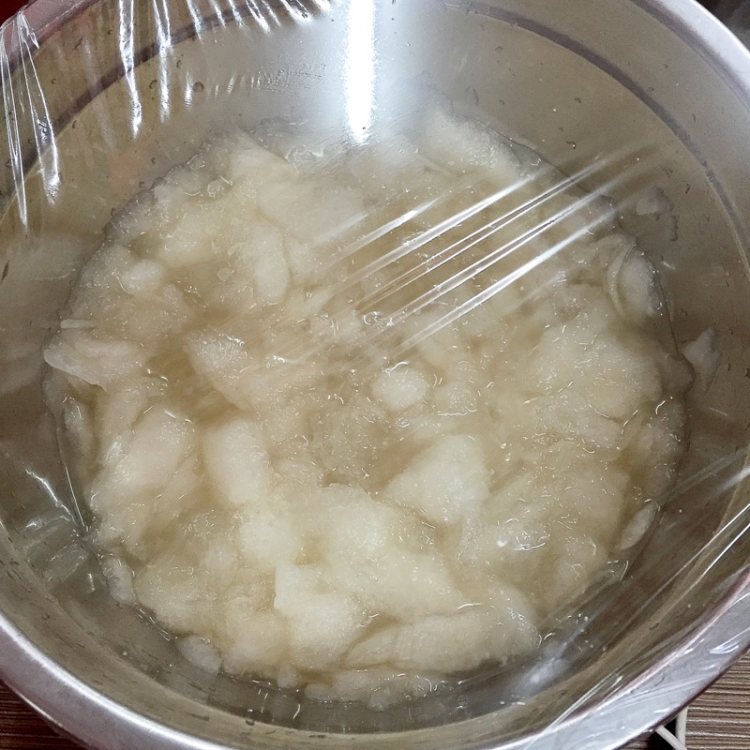 蜂蜜冰糖雪梨酱步骤3