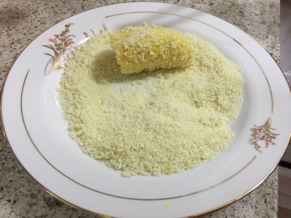 酥炸香蕉步骤4