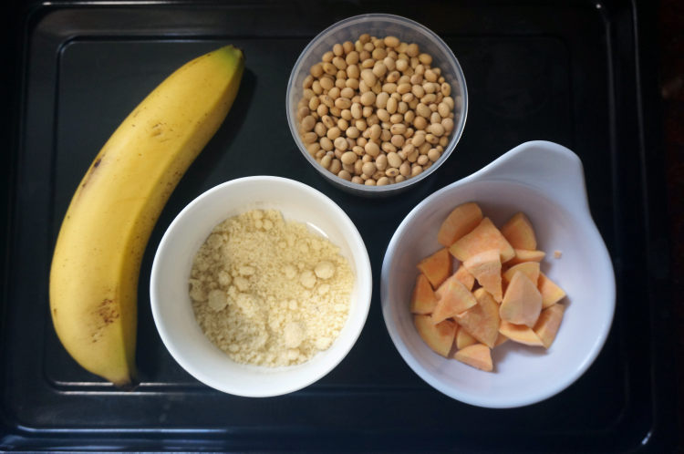 红薯香蕉杏仁豆浆，口步骤1